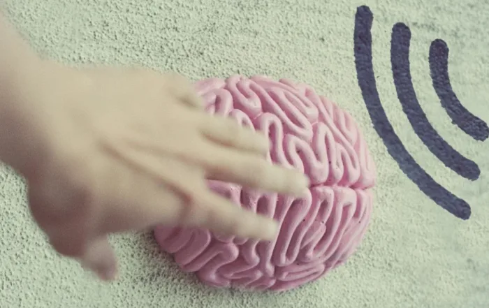 Negativní účinky rádiofrekvenčního elektromagnetického pole na vývoj mozku dětí a dospívajících